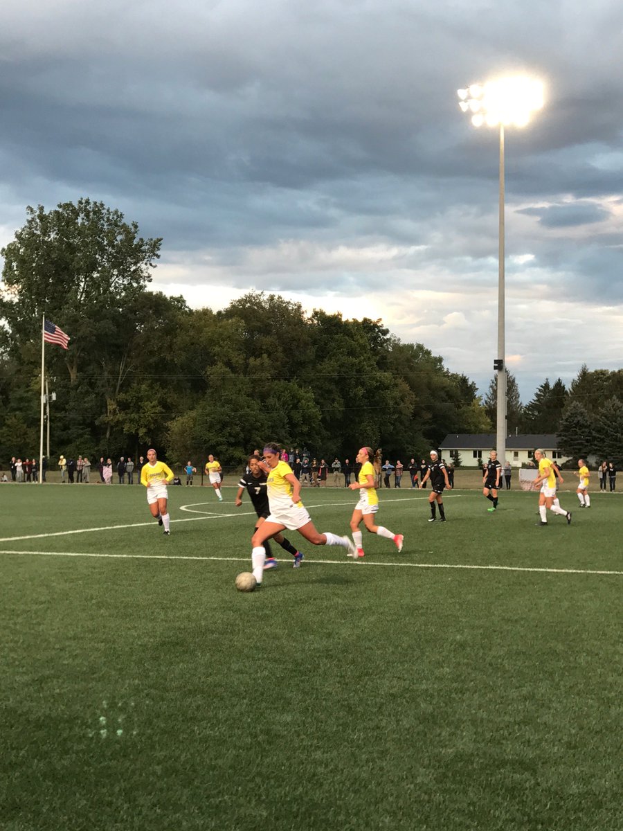 springarboru's tweet photo. New friends ✔️
Ice cream with the president ✔️
The Firm ✔️
Women's Soccer game✔️
Arbor Nights ✔️
Best.week.ever. ✔️

#SAUwelcomeweek https://t.co/M0JnwtVuSK