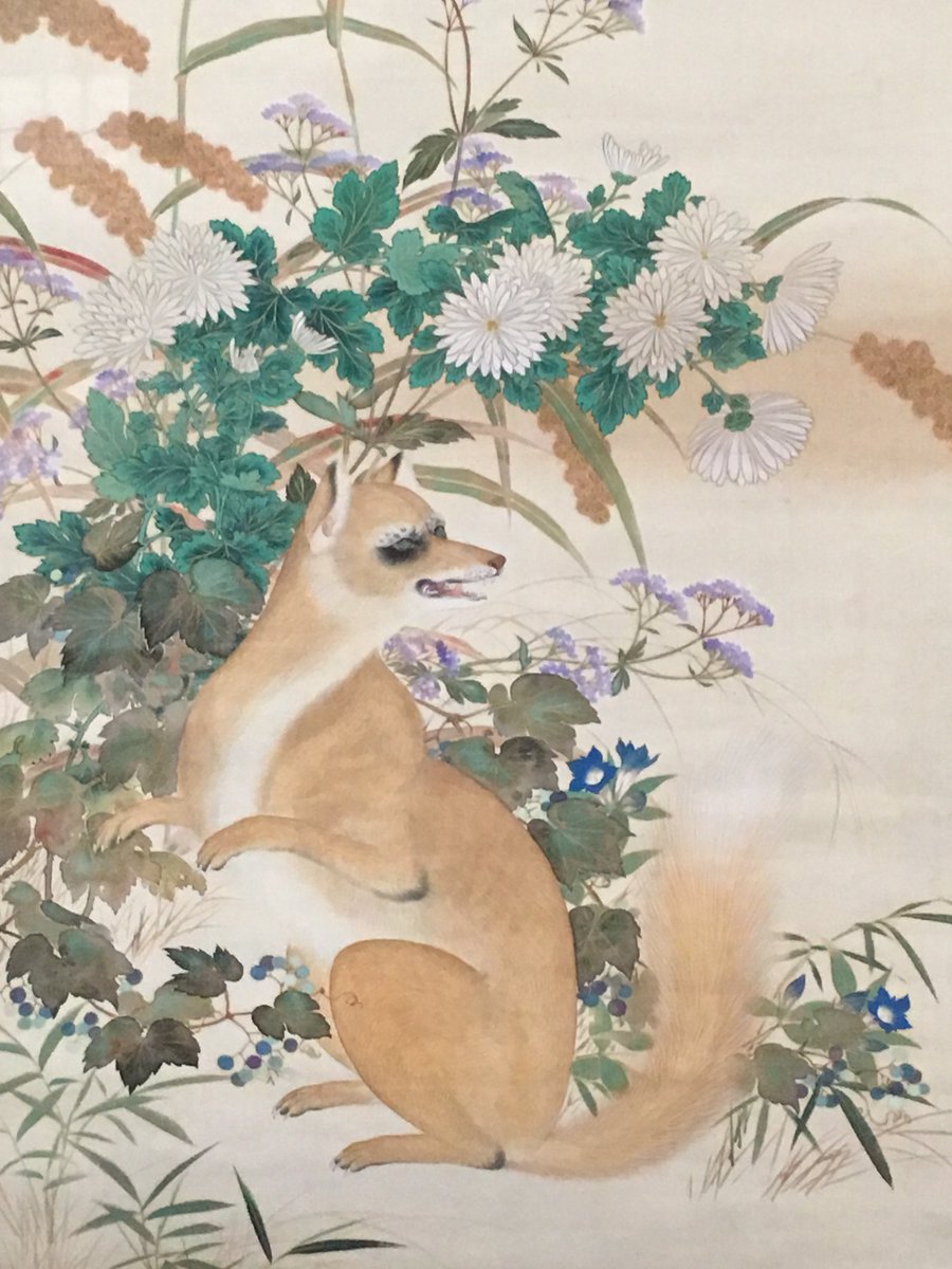 引き続きまして、こちらは秋草ときつねです。たぬきと対の作品で、何か