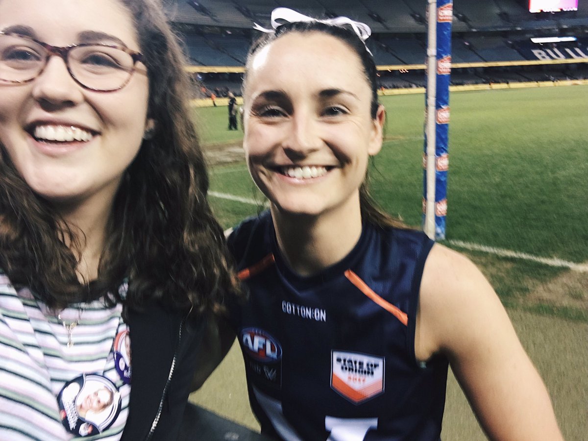 Friendly reminder that I miss Melbourne and being in the presence of real life angel @nicstevenss ❤️🏉