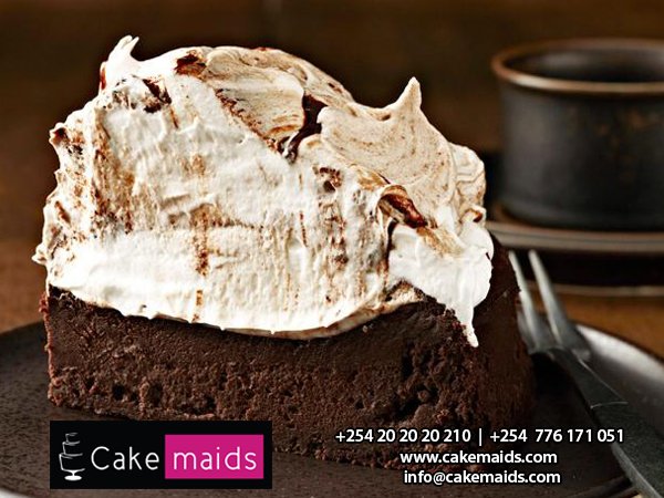 cakemaids's tweet photo. -Well baked chocolate cakes only available at Cakemaids.
 -Order this mouthwatering cake today...https://t.co/dJvetLaMsQ
#foodhog
#cakelover https://t.co/fTfONDb9qe