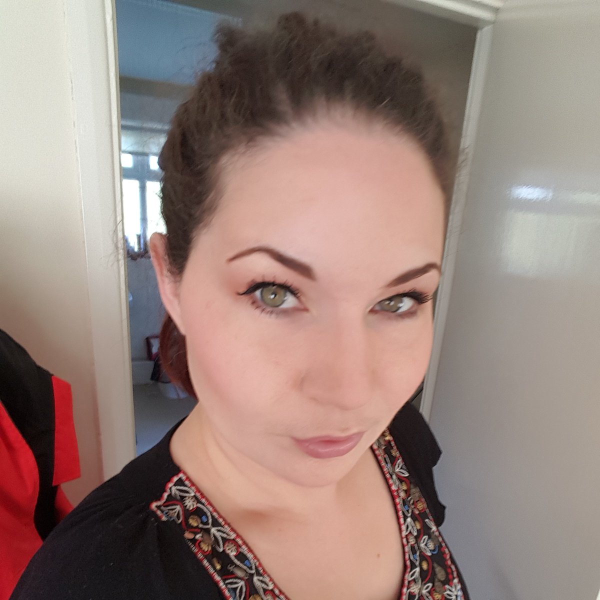 Rosie_Kat11's tweet photo. #lovemakeup #nofilterneeded #epiclashes #epic #Confident https://t.co/UGLIf9rngO