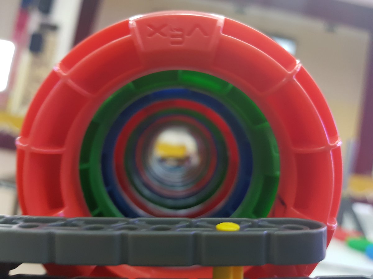 VEXRoboticsSEA's tweet image. &apos;Cause if you like it then you should put rings on ‘em :)

#VEXRobotics #VIQC #VEXsea #VEXasia #Robotics #ringmaster