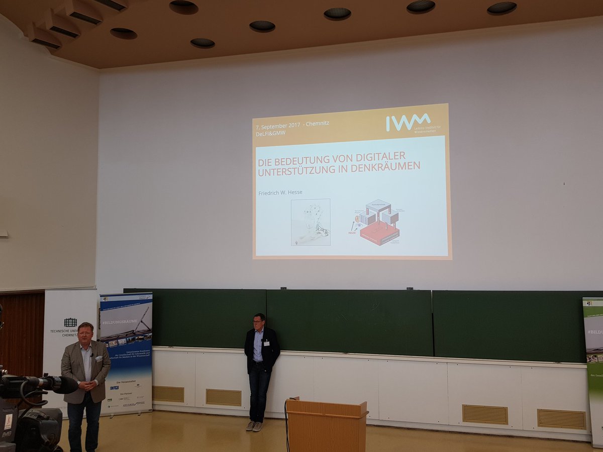 SRO_RUB's tweet photo. Und: Konzentration! #Bildungsräume #gmw17 #dfki17  #delfi17 https://t.co/vcCH9NyC5o
