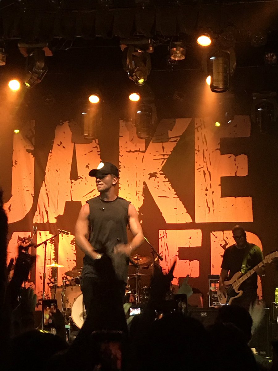 JamesKeenan87's tweet photo. "There's always two sides, the story and the truth." #2AMinLA #JakeMiller https://t.co/kqU5rU9e3W