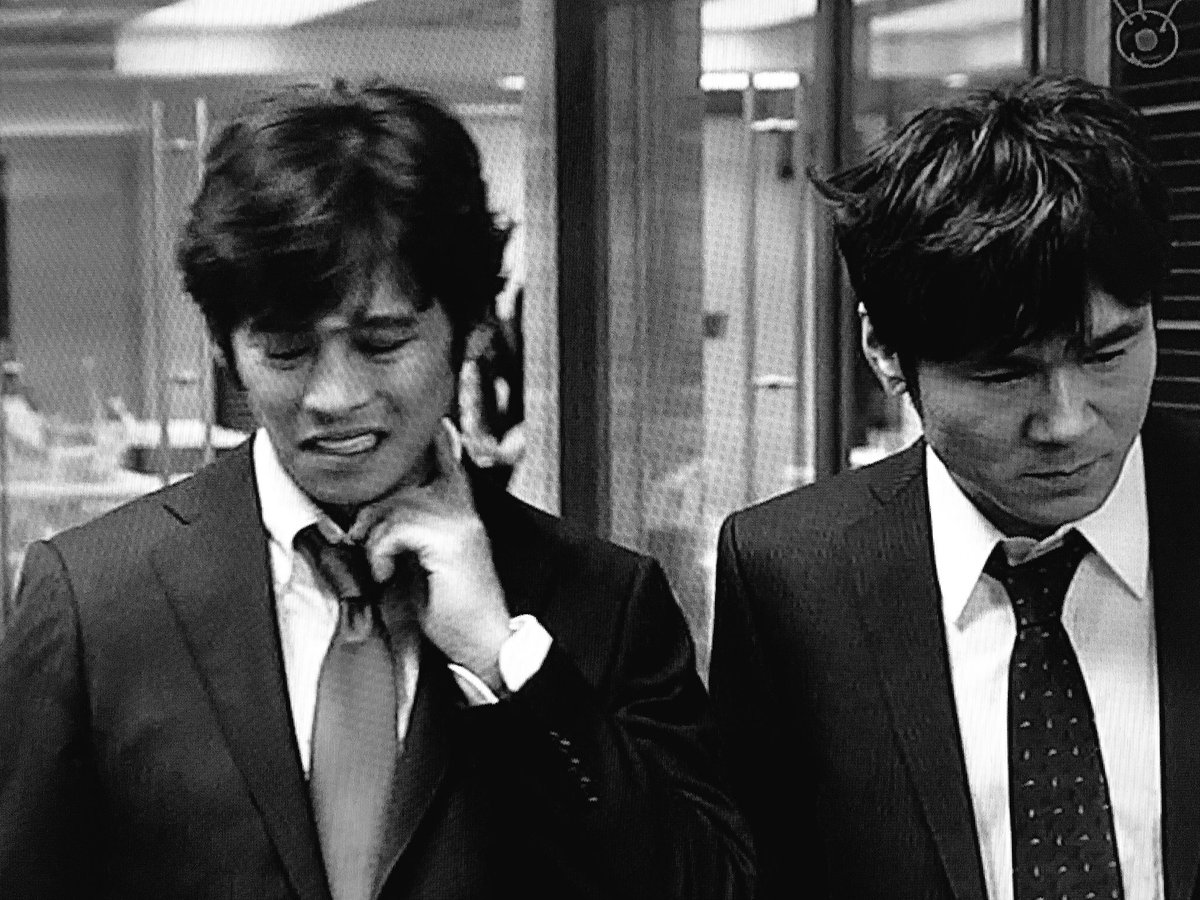 dedeBie2's tweet photo. #９月７日は踊る大捜査線THEFINAL公開日だから踊る大捜査線の好きな画像を貼る #踊る大捜査線 #odru #踊る大捜査線20周年
なにげに、青島くんとお揃いの緒方くんの髪。ちょこんと跳ねてる。 https://t.co/x8YZ5ireRZ