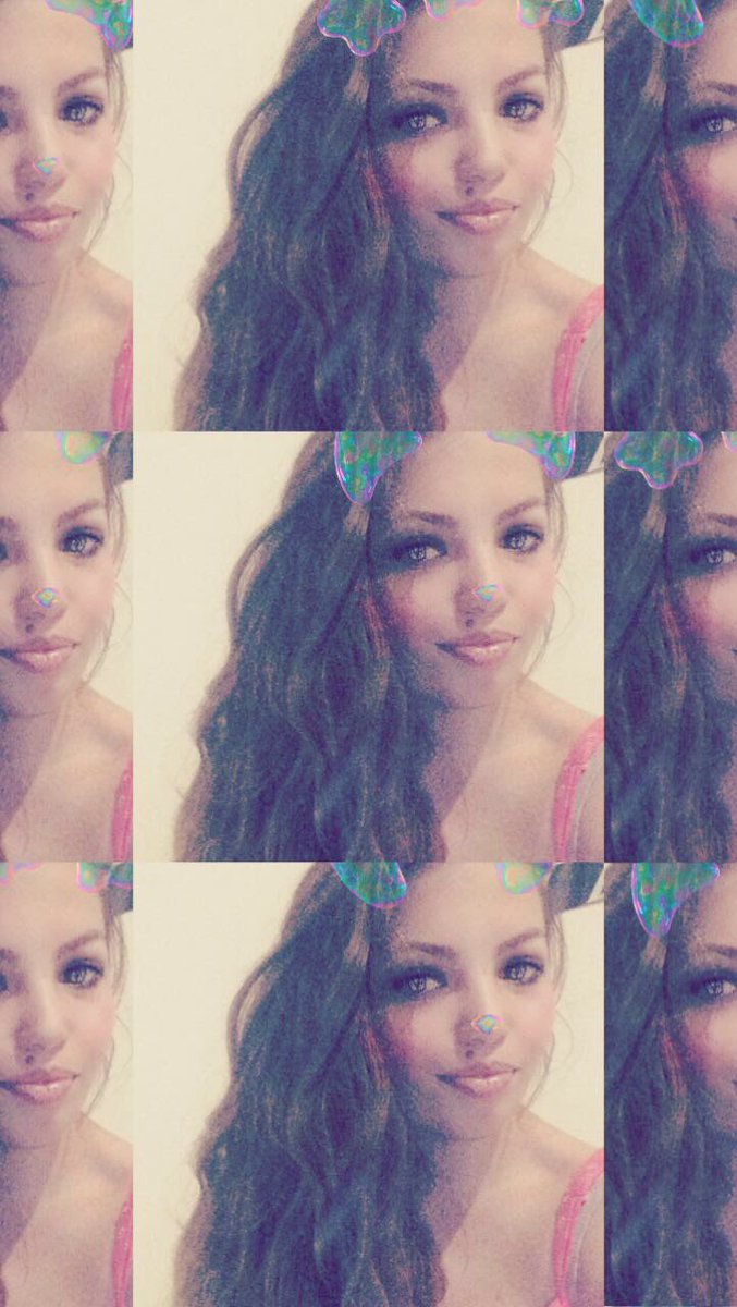 baekgyuz's tweet image. I usually don't post selfies, but here are some only for my man 💛🌻 
(you're all so beautiful btw! Ily) 
#SelfiesForJustin