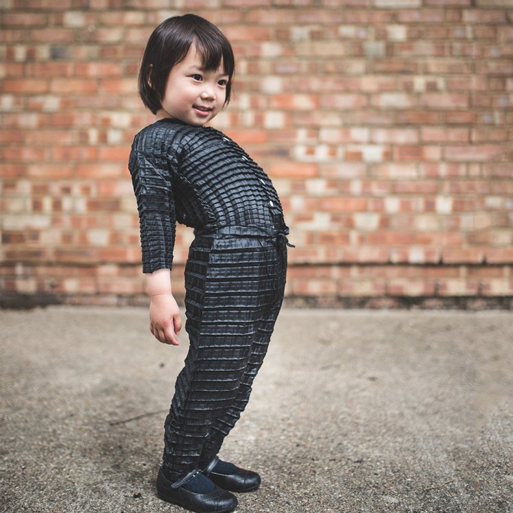 اختراع حديث.. ملابس تنمو مع طفلك DJH1DEoXoAAsXm_
