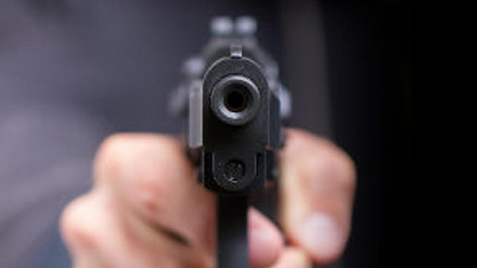 Journalist shot at in Bihar’s Arwal, one attacker arrested read.ht/B68v (<a href="/avinashdnr/">Avinash Kumar/अविनाश कुमार</a> reports)