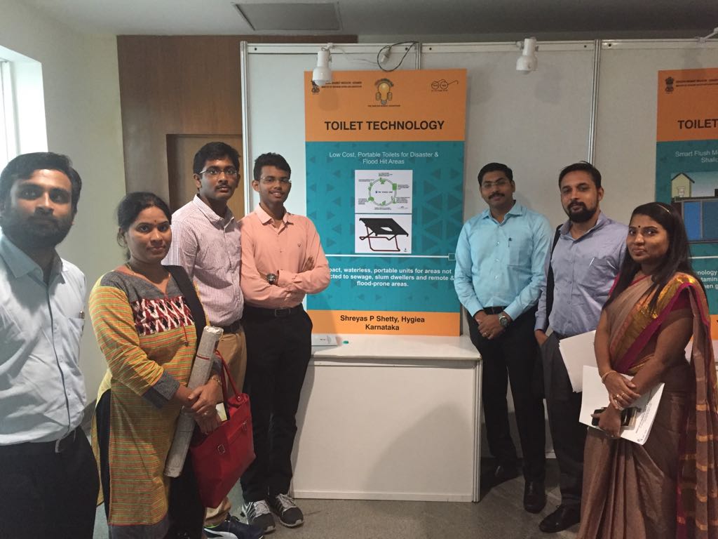 Swachhathonkar's tweet photo. Team Swachhathon Karnataka at New Delhi event...@swachhaton @swachhbharat ... https://t.co/91p6S3yiah