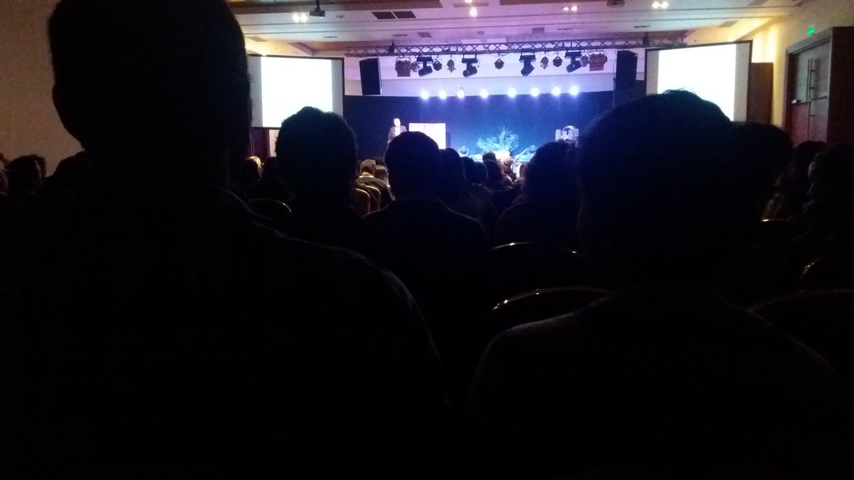 Comienza la ronda de exposiciones. Ahora presenta Randy Durband, CEO de <a href="/GSTC_/">GSTC</a>. Sigue la transmisión 👉facebook.com/GlobalSustaina… #GSTC2017Aysén