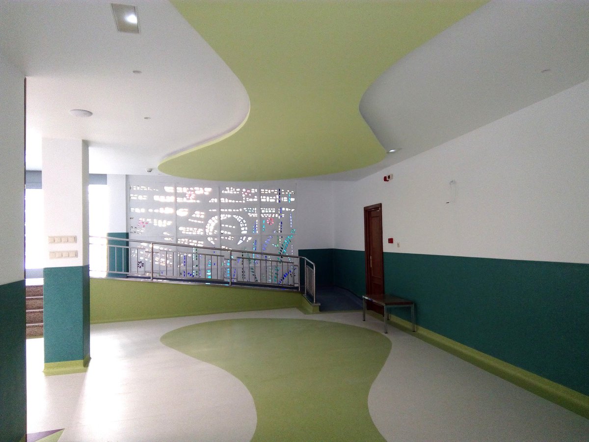 FrayLuisSCJ's tweet photo. Mañana empezamos el nuevo curso estrenando cole. Bienvenidos!!! https://t.co/U5sTwbjqmM