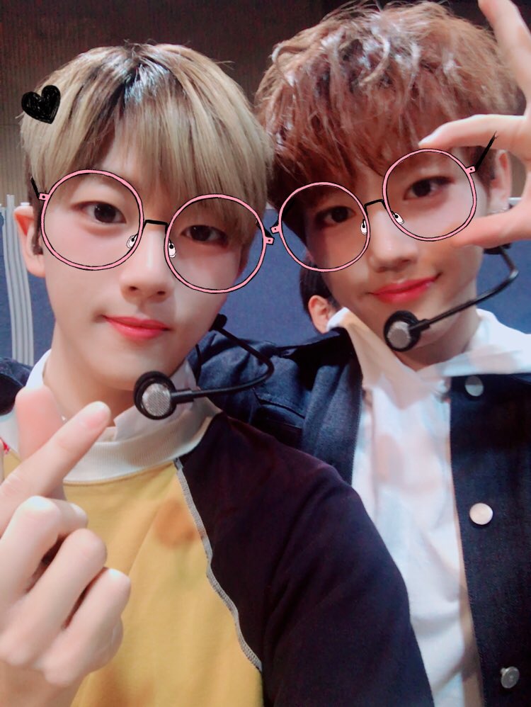 GoldenChild's tweet photo. [#Golden_Child] [#장준] 보.장 된 귀여움!!!😍보민장준 토끼와 귀여움에 지.장 찍을 지범장준 고양이😺입니다🤣🤣🤣😘 https://t.co/lj2RnxSClA