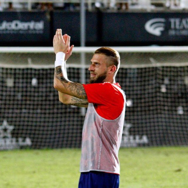 No podía irme sin despedirme de todos vosotros!!!!! Gracias x todos estos maravillosos años!!! Siempre seré un cartagenero más ⚪️⚫️ 👏👏👏