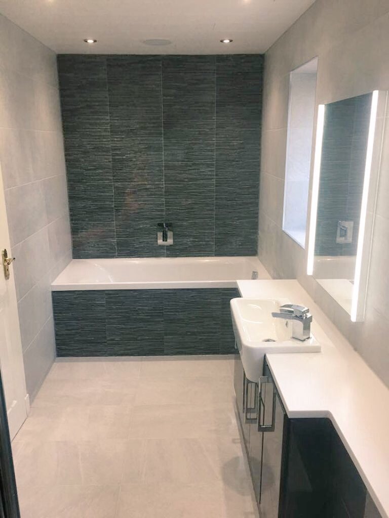 PureStyle33's tweet image. Part 3 modern monochrome bathroom! #purestyle #darwen #lancashire #manchester #bathroom #wetroom #design #installation