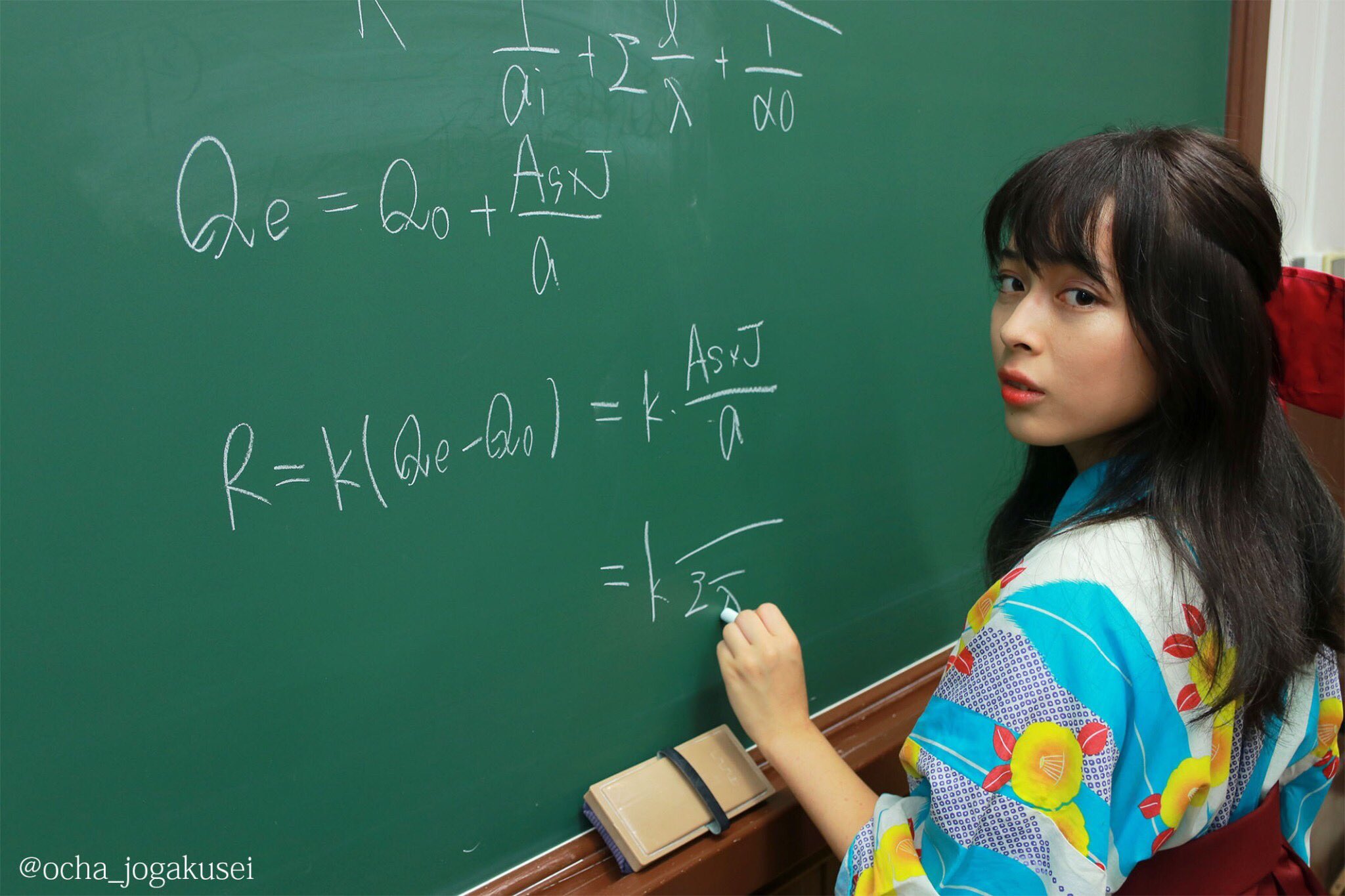 お茶の水女学生図鑑 Ocha Jogakusei Twitter
