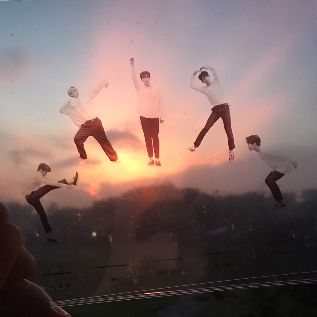 daypiem's tweet photo. From Sunrise to Sunset. Again, Happy 2nd Anniversary!!!  😘 View from my Room ❤️ #HAPPYDAY6DAY #TwoYearsAndForeverWithDay6 #2YearsWithDay6 https://t.co/1PgRfUIgHL