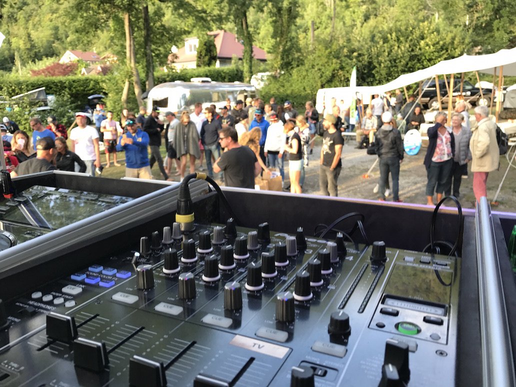 PopTopEvents's tweet photo. #Talloires #EuropeanWakeSurfingChampionShip2017 #EventsLakeMontagnes #Poptopevents #djtruck
Evénement au top ... https://t.co/ziewDelPmi https://t.co/GuGCHajKXa