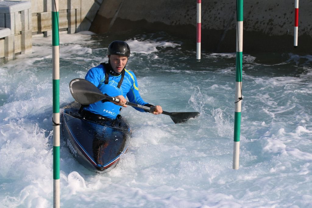 Slalom canoeist and @UELSports scholar <a href="/CBowers1998/">Chris Bowers</a> takes to the waters in Spain tomorrow, at the World Cup Final bit.ly/2gJfhnt