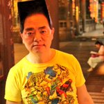 衝撃的!今までに見たことのない髪型のおじさんを発見!