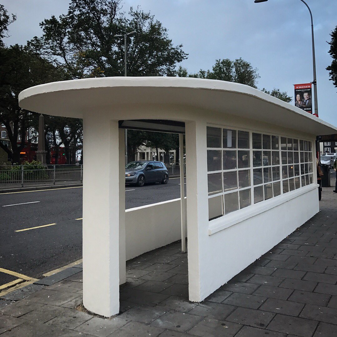 BrightonHoveBus's tweet photo. The #PrideBusStop is looking slightly different this morning and is now back to cream π’ https://t.co/fl6hhL8MYD