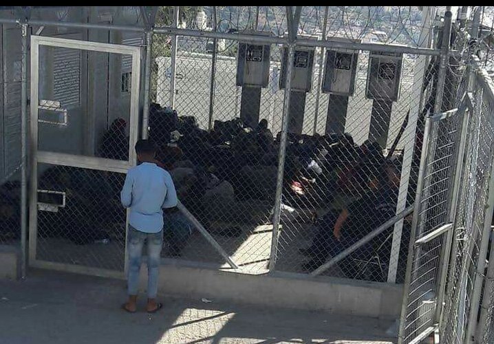JigginoRuss's tweet photo. Samos, Grecia, Europa: immagine da un campo di concentramento a norma di legge, finanziato e gestito dall'Ue https://t.co/te04Yp5KeE