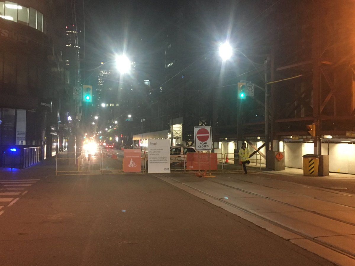 carlCityNews's tweet image. TIFF means movie fans, movie stars &amp;amp; detours for downtown drivers.  King st closed from University-Peter until Monday