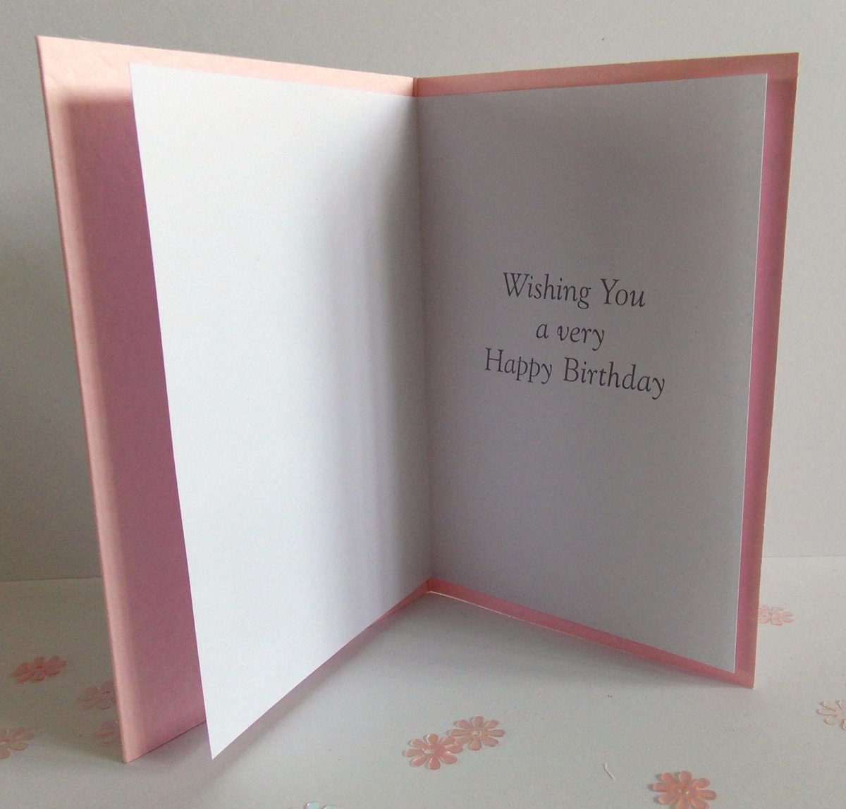 GreenDreamCrtv's tweet photo. Birthday Card, for her, wife, mum, friend, daughter, girlfriend,… https://t.co/tFx2hSggKq #crafts #CardForGirlfriend https://t.co/1SdEWLsB9X