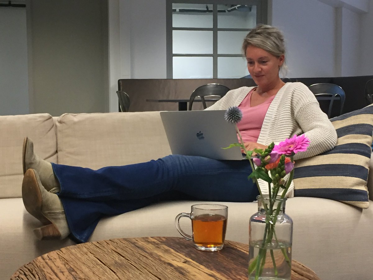 Employity's tweet image. Nauwelijks een week in ons midden maar ze voelt zich al helemaal thuis! Trots op onze nieuwe Recruitment Consultant Neeltje Meeldijk!