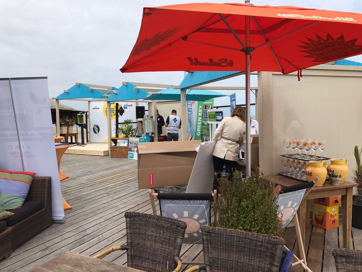 StrandNederland's tweet photo. Zometeen wordt bekend #schoonstestrand #nederlandschoon #greendeal #anwb #supportervanschoon #strandnederland https://t.co/Kf8nZ0DKup