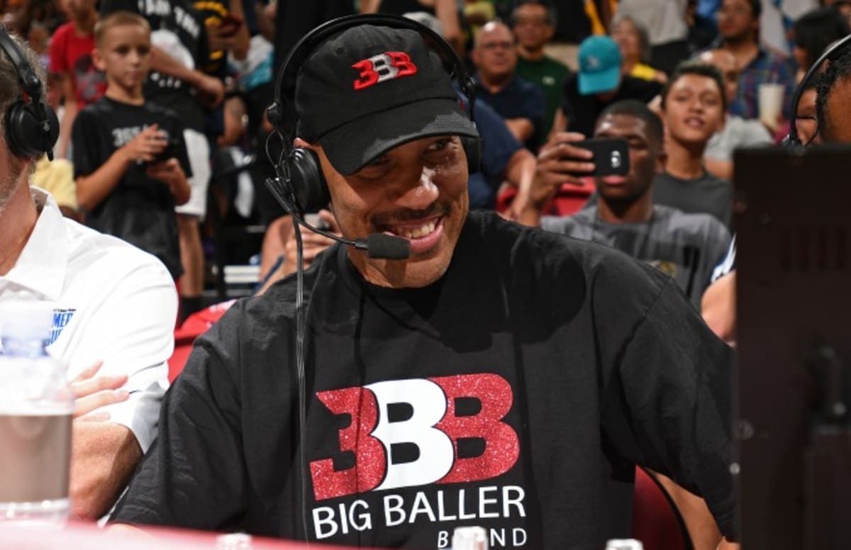 Complex's tweet photo. 'NBA 2K' fans praise LaVar Ball for snagging a spot in the latest version of the game. https://t.co/kFpQxUOYt7 https://t.co/MR5BTdj668