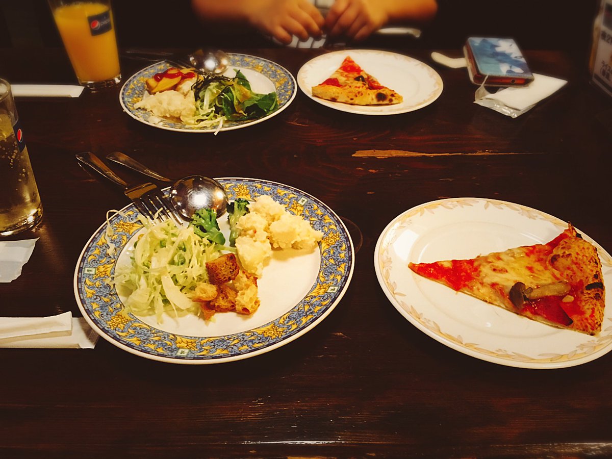 himek7's tweet photo. みなちゃんと月1集会 9月編✨
ピザリベンジ🍕
美味しかったし、楽しかった
また1ヶ月お仕事頑張れる💪 https://t.co/0rpVDKY5QZ