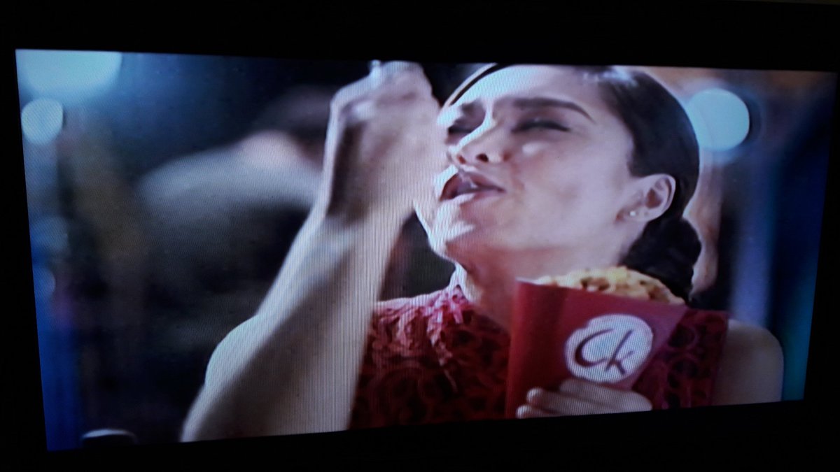 simplymarie_17's tweet photo. Kim Chiu @prinsesachinita loves @chowking_ph Pork Chao Fan the meatiest freshly fried rice!!❤ #ChaoFanalo #ChowWithCHIU https://t.co/gb6R0JQ4Hn