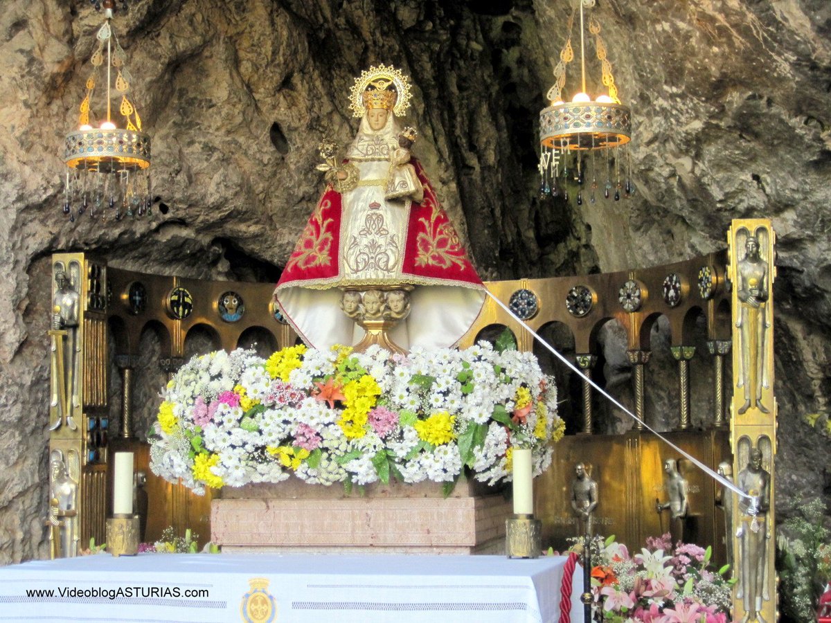 RadioMariaSpain's tweet photo. Mañana comienza el Año Jubilar de #Covadonga, con motivo del centenario de la coronación canónica de la Santina https://t.co/B34IMRt22w