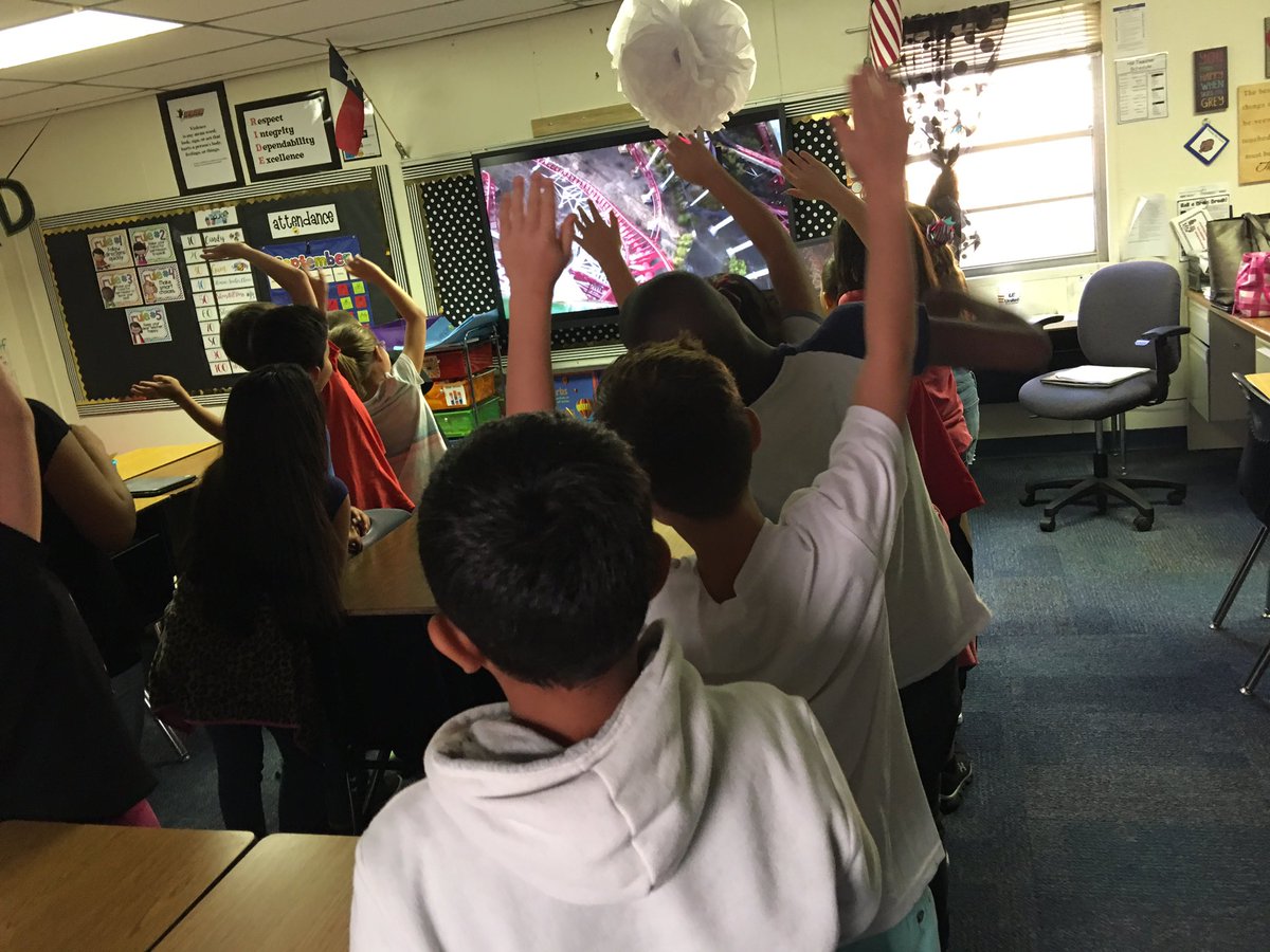 roberts_elem's tweet photo. Love the excitement on this face and the engaging experience to teach plot! #robertselem https://t.co/FdIvA2Ure1