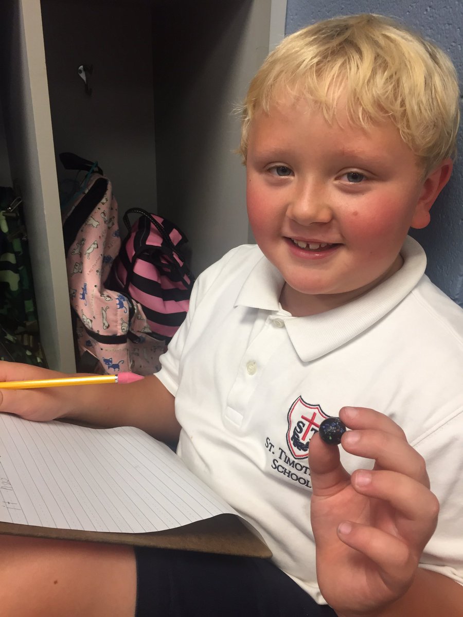 MrsGraybealSTS's tweet photo. Learning how to "magnify small moments" by describing tiny marbles in a zillion different ways! @LucyCalkins #writersworkshop @StTimsRaleigh https://t.co/Yka0p0okEu