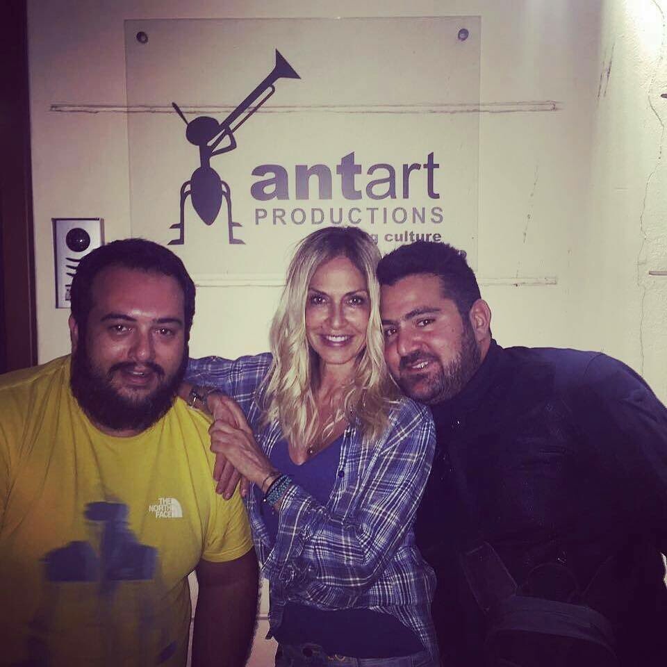 fannaticslive's tweet photo. Από το Hotel Ερμού.. με αγάπη, έρχεται το νέο live album της @AnnaVissiLive
Μάθε τα πάντα για το νέο album εδώ: https://t.co/LXK5pW61I1 https://t.co/7fDkjb2PoF