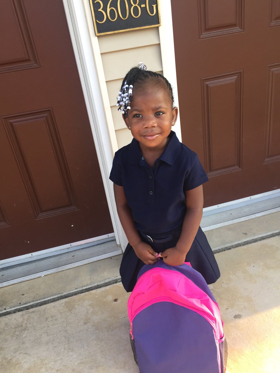 ki3_rra's tweet photo. my bby love skool 🤗day3 my hailey bby😘 https://t.co/WW1zAi688z