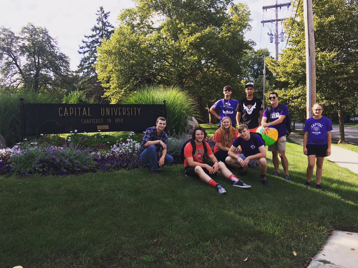 jkitchelpr262's tweet photo. Week Three and our first-year students are still loving the #CapFam! https://t.co/eO1Y7xO0Y3