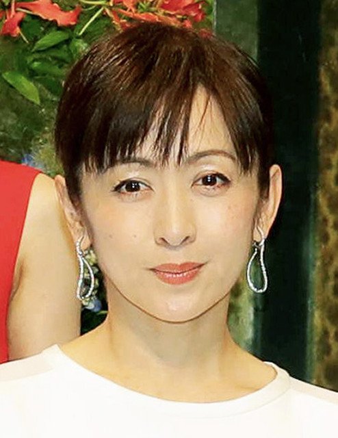 斉藤由貴が生放送ラジオで自虐