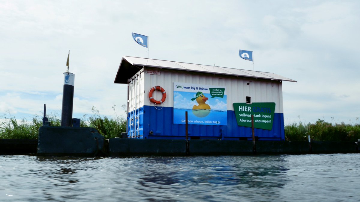 Collega Ester ging voor het eerst met de boot op vakantie! Zij blogt over zwemmen zonder d(r)ollen. Lees snel verder:bit.ly/2wMhlCC