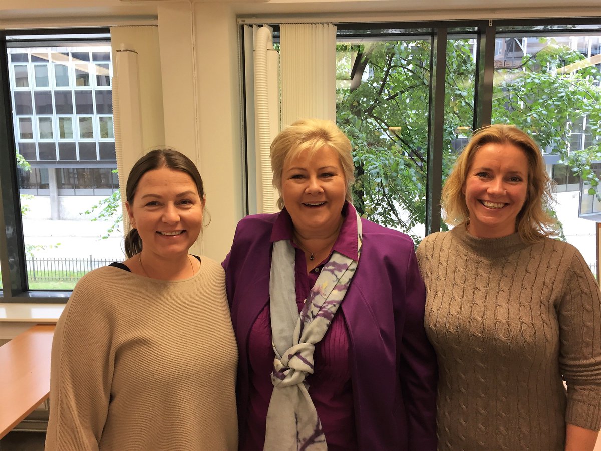 -Dere dekker et stort behov sa Erna Solberg i møte med Ringer i vannet og bemanningsbransjen i dag. tinyurl.com/y9gc74eh