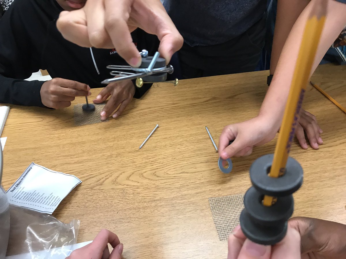 steven_cobb2's tweet photo. Learning about magnets. Discovering how they attract and repel. We are also testing magnetic and non-magnetic objects. #RuthEs @hjgrubbs https://t.co/sOhjoR2zlv