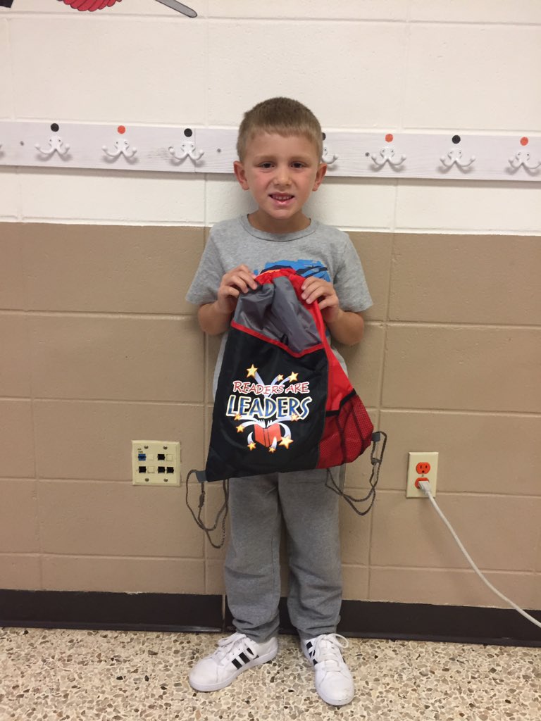 jolson5286's tweet photo. More SS super Summer readers! #RaiderStrong @pcsd_SS https://t.co/dXGwDCqPlt