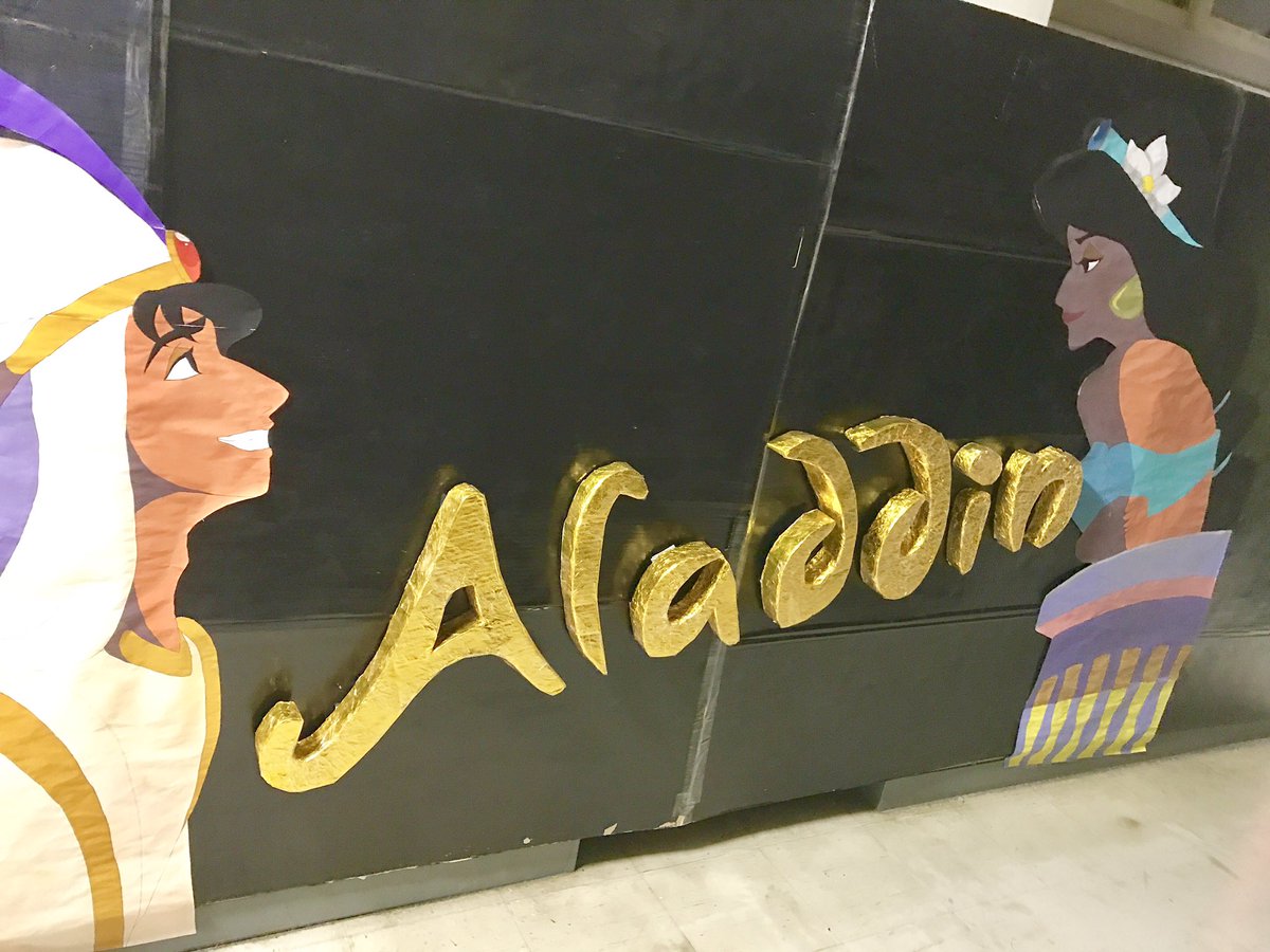 れもん ぶんぶん文化祭 9 9 土 9 30 14 30 イチ川ひがし 教室棟4f端にて Aladdin カズビアンナイト あのディズニー映画の劇です 練りに練ったストーリーであなたも アラジン の世界に 団結力の表れ よかったら来て下さい