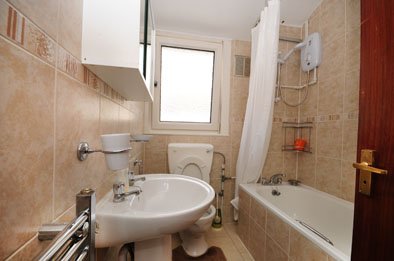 casatopialondon's tweet image. Medium #Room in a Clean and Friendly #Househare just 10mins walk from #Plaistow #Station.

bit.ly/2hYdApN