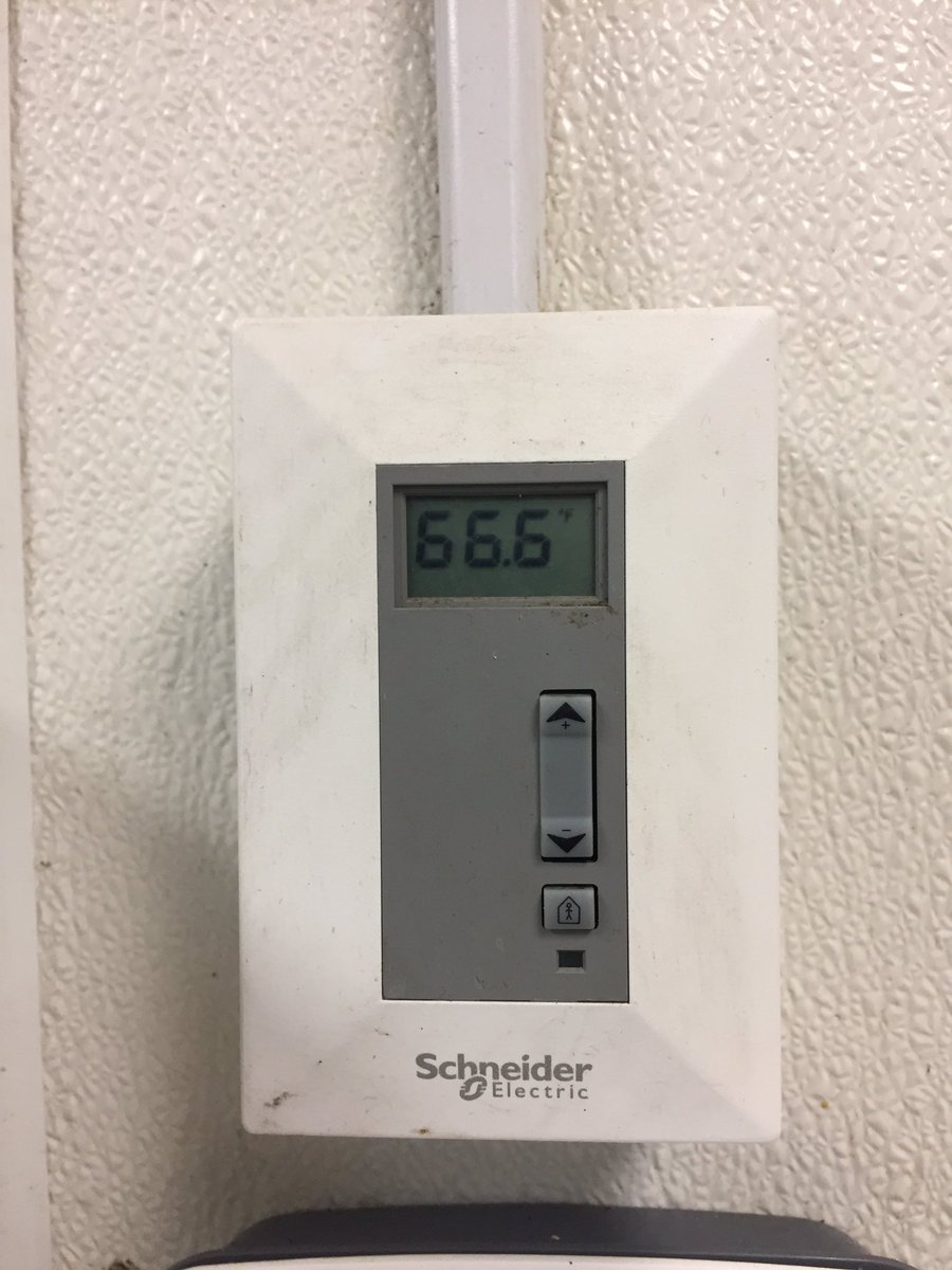 GirlofTopaz's tweet photo. Not sure if I should thank God or the devil for how cool it was in the kitchen the other day lol https://t.co/acnSVzssOp