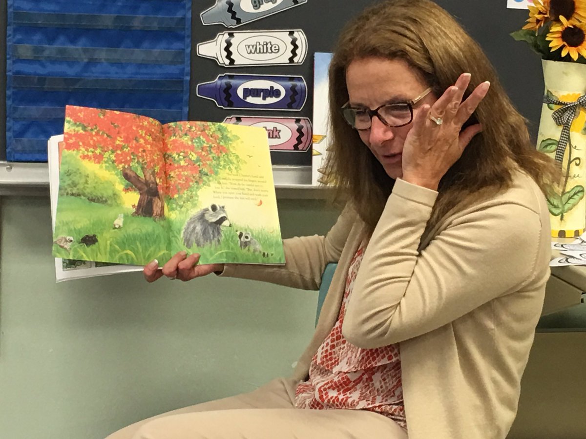 WelshRedKnight's tweet image. Mrs. Kukowski teaching her KG class about the "kissing hand" - creating a rich classroom climate - the kids loved it! #LCSRedKnights