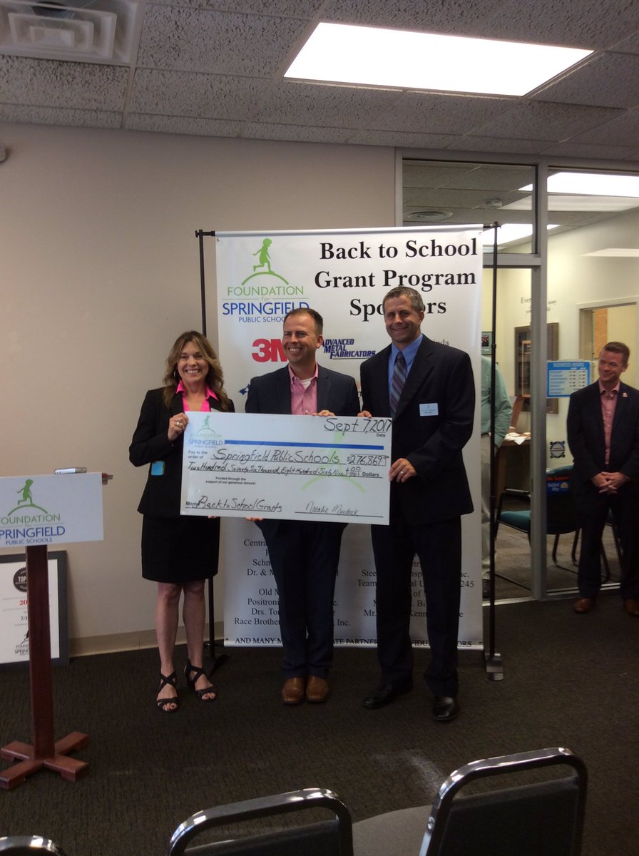 Foundation4SPS's tweet photo. Grant day is here! Over $276,000 awarded today to teachers @officialSPS. Thank you donors! #supportSPS https://t.co/Sd5EVQ9WGx