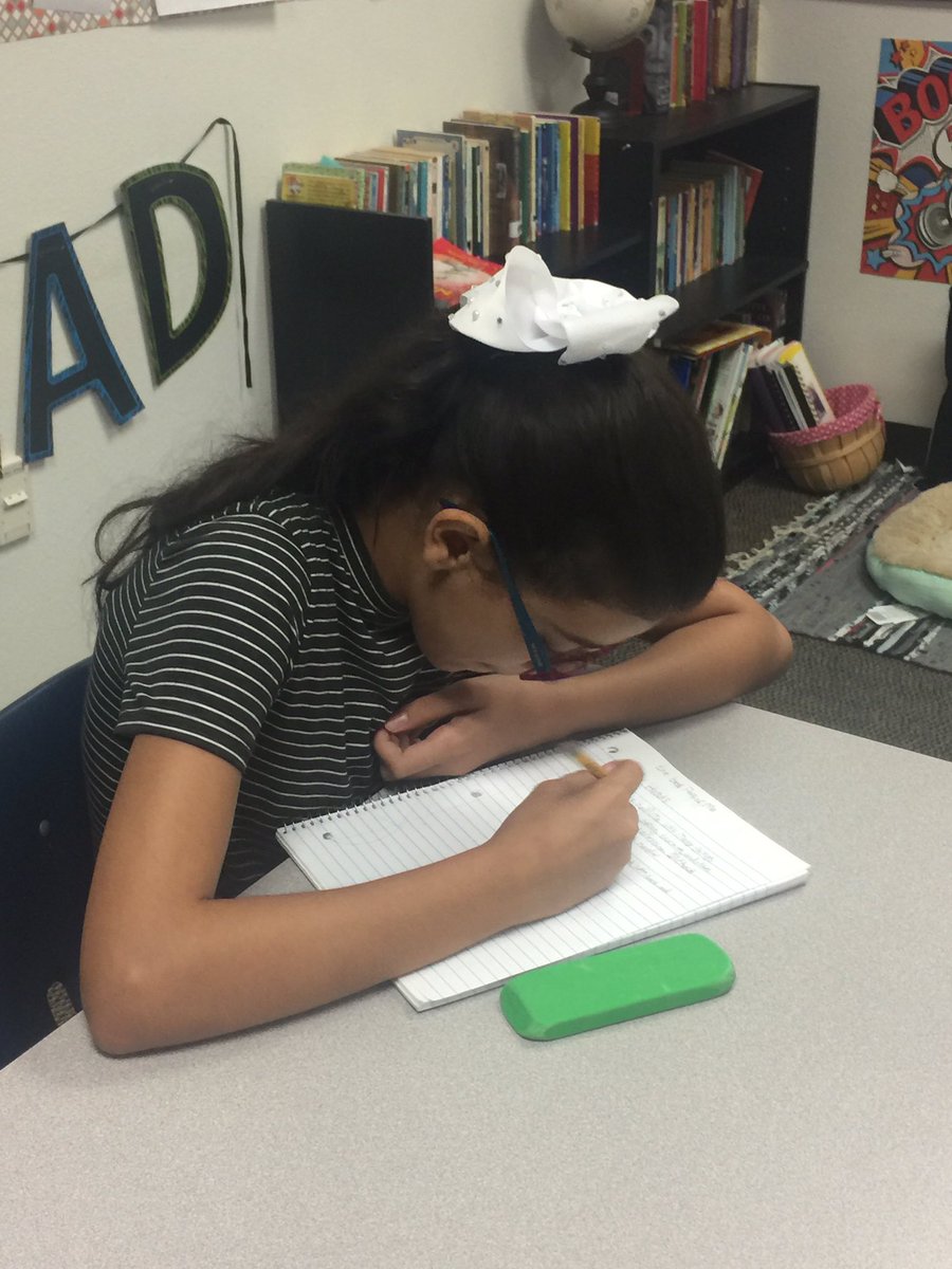 Centennial5th's tweet photo. #writingworkshop in fifth grade! #bestpartofme #writing #centennialcomets https://t.co/FYxRjmfizQ