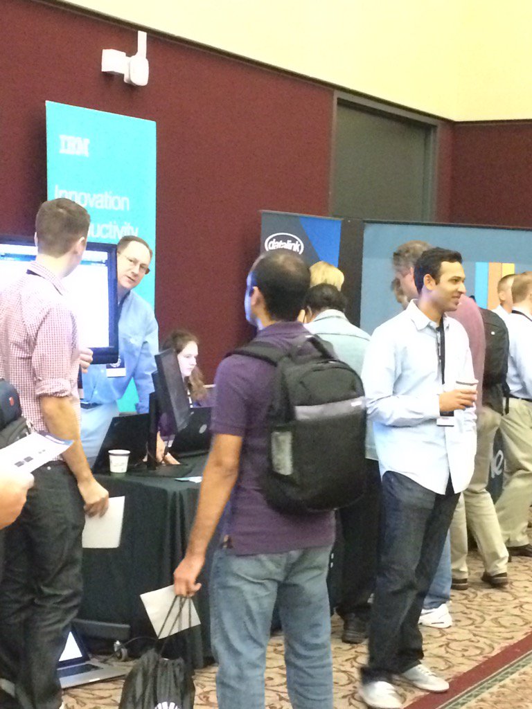 jcm451's tweet photo. Standing room only @DevOpsDaysRDU @IBMDevOps booth! Come play Game!On https://t.co/hsXxrZRdkA
